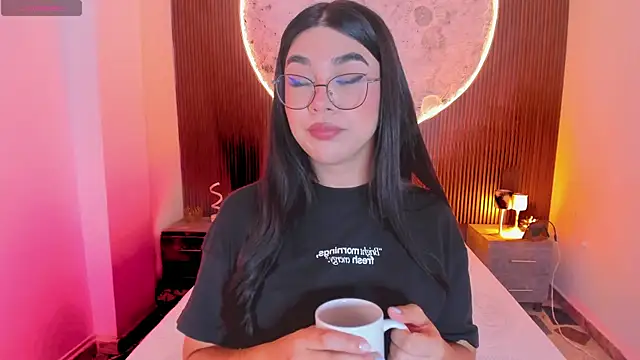 Snapshot of RoseCassie chatting on July 17, 1:19 pm RoseCassie online show from July 17, 1:19 pm