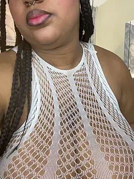 AinaraJimenez online show from April 10, 7:10 pm