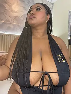 AinaraJimenez online show from April 12, 8:45 pm