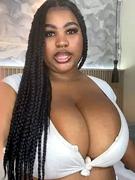 AinaraJimenez online show from November 5, 6:55 pm