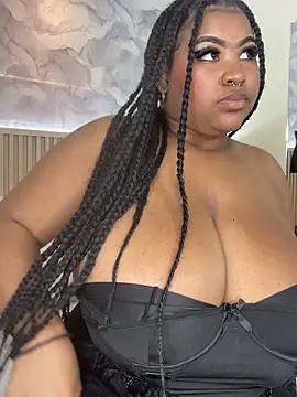 AinaraJimenez online show from February 10, 7:02 pm