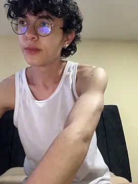 Snapshot of ash_ricci chatting on October 5, 11:12 am ash ricci online show from October 5, 11:12 am
