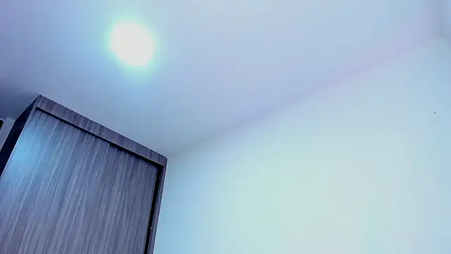 Snapshot of Sara_Leblanc chatting on November 25, 12:38 pm Sara Leblanc online show from November 25, 12:38 pm