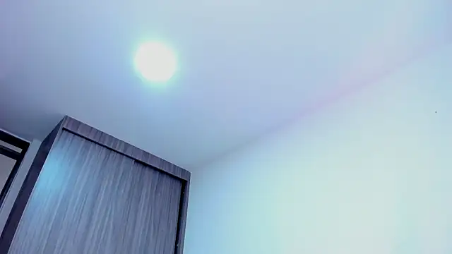 Snapshot of Sara_Leblanc chatting on October 29, 3:44 pm Sara Leblanc online show from October 29, 3:44 pm