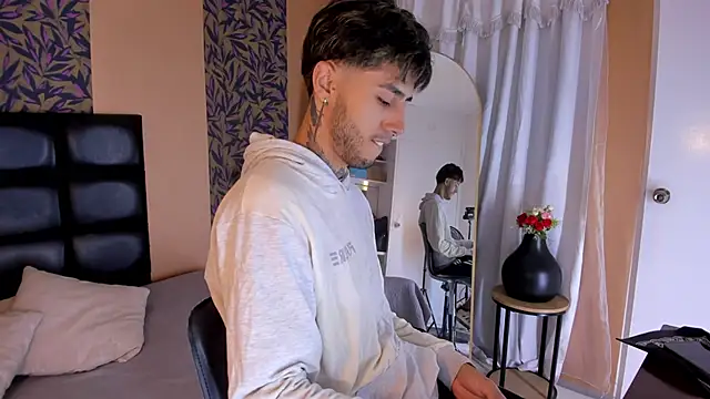 hinata itachi online show from February 19, 3:58 am