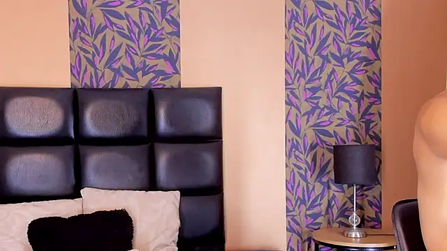 hinata itachi online show from February 18, 3:59 am