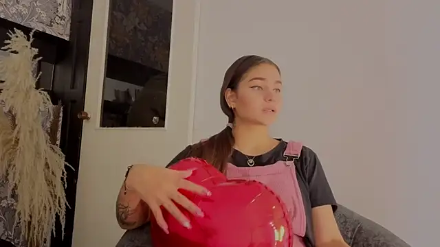 hinata itachi online show from February 14, 4:13 am