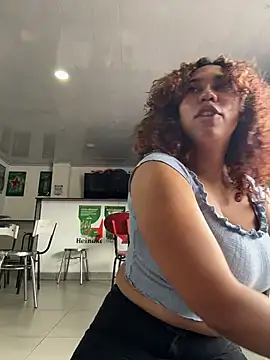 lauraltt online show from November 16, 7:07 pm