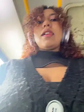 lauraltt online show from November 15, 6:34 pm