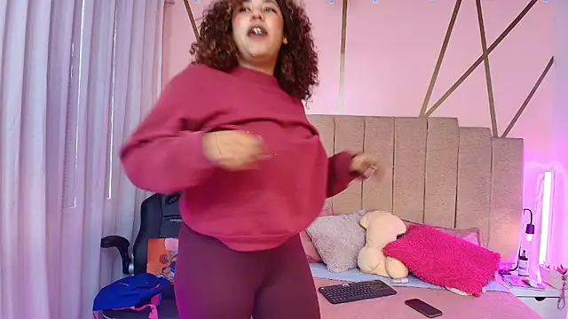 lauraltt online show from November 14, 2:10 pm