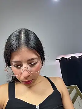 Snapshot of evaFiore chatting on June 25, 6:46 pm evaFiore online show from June 25, 6:46 pm