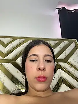 Snapshot of evaFiore chatting on July 14, 7:31 pm evaFiore online show from July 14, 7:31 pm