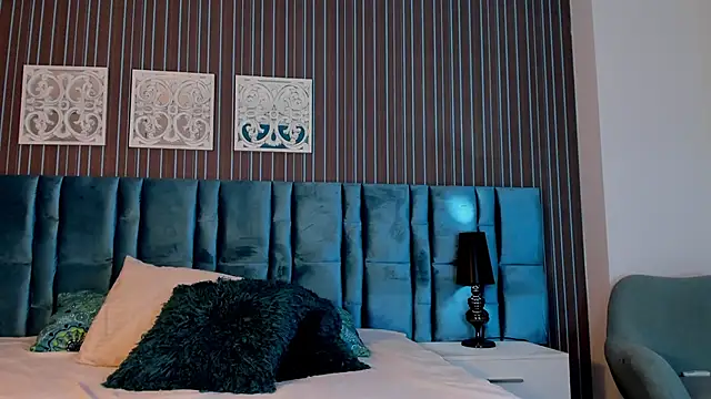 KendalPrince online show from April 8, 3:41 am