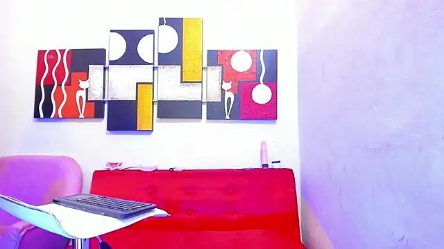Mariana 16  online show from February 27, 8:09 pm