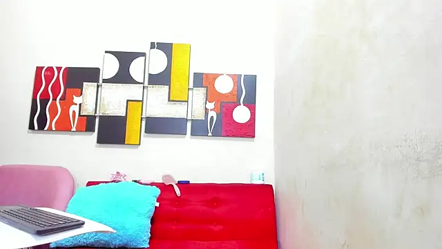 Mariana 16  online show from March 14, 11:32 pm