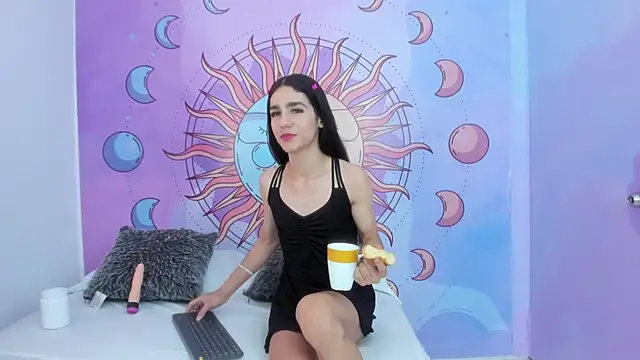 Mariana 16  online show from September 23, 7:32 pm