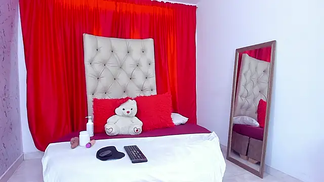 Snapshot of Mariana_16_ chatting on December 2, 5:14 pm Mariana 16 online show from December 2, 5:14 pm