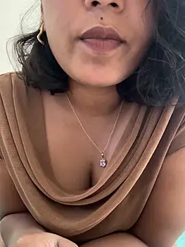 priyadevi17 online show from September 25, 8:42 am