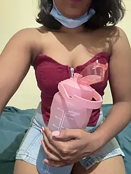 priyadevi17 online show from March 13, 12:27 am