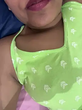 priyadevi17 online show from February 21, 7:54 pm