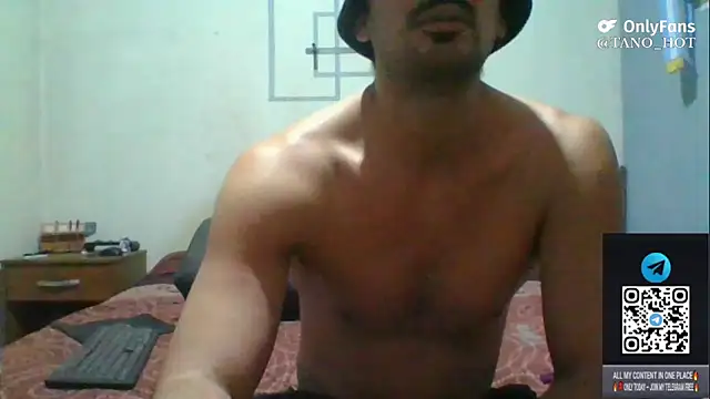 italianbighorse22 online show from November 28, 5:51 am