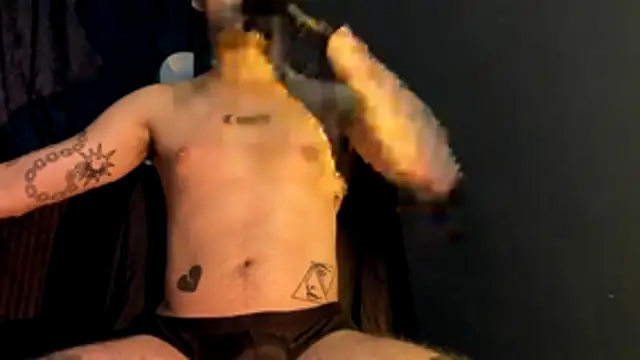 Antonello Vannucci online show from October 31, 2:30 am