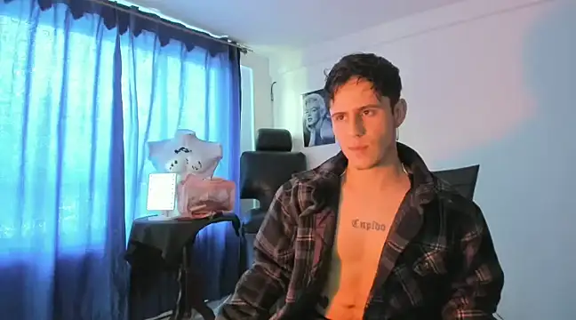 Antonello Vannucci online show from February 22, 9:15 pm