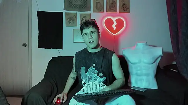 Antonello Vannucci online show from January 1, 8:47 pm