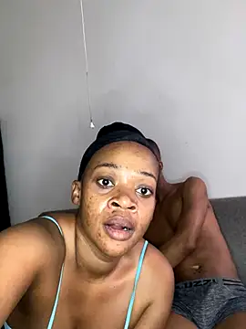 Snapshot of beverlyxxxx chatting on November 3, 11:25 am beverlyxxxx online show from November 3, 11:25 am