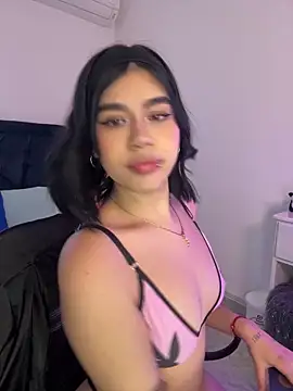 Lily Woodz online show from January 13, 7:18 pm