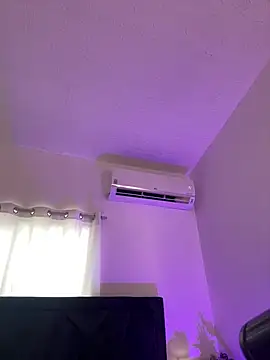 Snapshot of Lily_Woodz chatting on July 12, 2:40 pm Lily Woodz online show from July 12, 2:40 pm