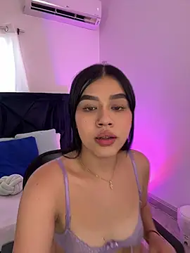 Snapshot of Lily_Woodz chatting on April 25, 8:06 pm Lily Woodz online show from April 25, 8:06 pm