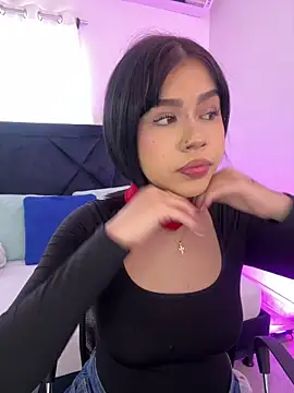 Lily Woodz online show from March 31, 7:16 pm