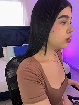 Snapshot of Lily_Woodz chatting on June 30, 7:03 pm Lily Woodz online show from June 30, 7:03 pm
