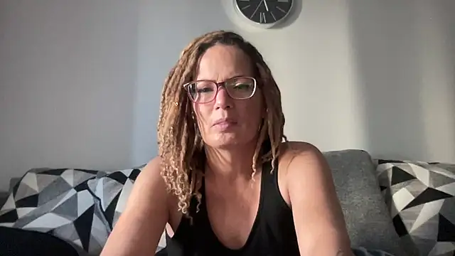 skarfos1babe69 online show from December 29, 10:03 pm