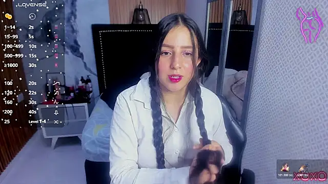 ARYAMORGAN1 online show from March 10, 7:40 pm