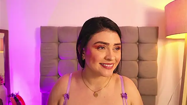 Snapshot of AnikaRomanoff chatting on February 21, 3:10 pm AnikaRomanoff online show from February 21, 3:10 pm