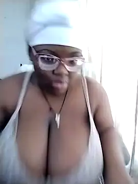 Damm Bobbies online show from June 28, 1:28 pm