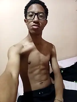 Snapshot of matheusroger chatting on January 7, 1:38 am matheusroger online show from January 7, 1:38 am