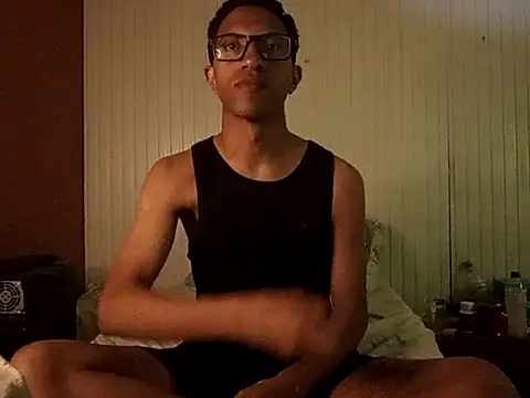 Snapshot of matheusroger chatting on December 1, 2:12 am matheusroger online show from December 1, 2:12 am