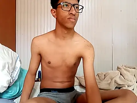 matheusroger online show from December 3, 6:07 pm