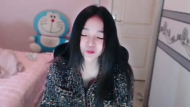 xiao-xiao-D online show from October 28, 8:35 am