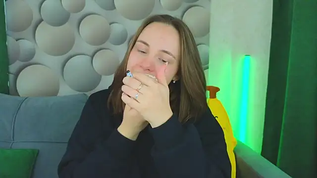 Cute smile sharon online show from March 15, 6:14 am