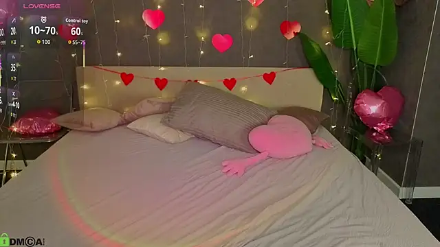 Mollly Rouge online show from February 14, 1:17 am