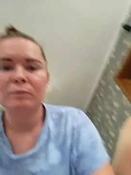 Snapshot of _Miss_Vanilla_ chatting on October 9, 7:20 am Miss Vanilla online show from October 9, 7:20 am