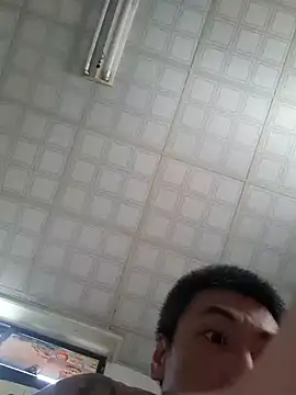 Snapshot of bb770504 chatting on January 26, 4:20 am bb770504 online show from January 26, 4:20 am