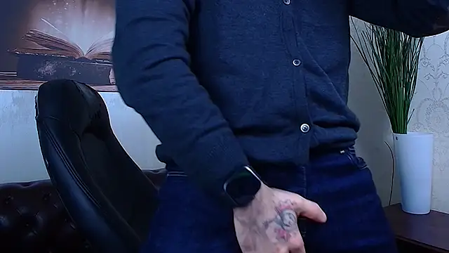 AxelColton online show from December 19, 11:34 am