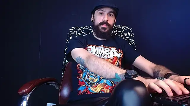 AxelColton online show from March 12, 6:40 am