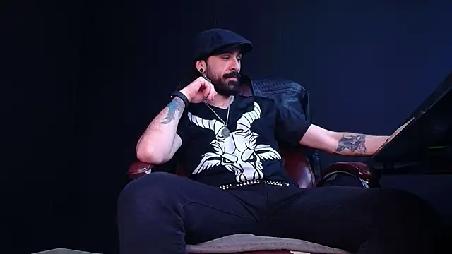 AxelColton online show from November 13, 11:36 am