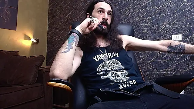 AxelColton online show from January 15, 11:35 am